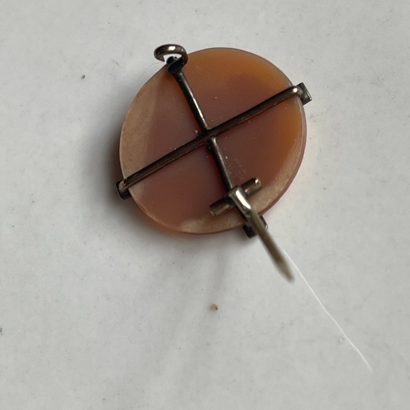 Victorian Shell Carved Cameo t-bar c-clasp Brooch Seed Pearls - Picture 2 of 4